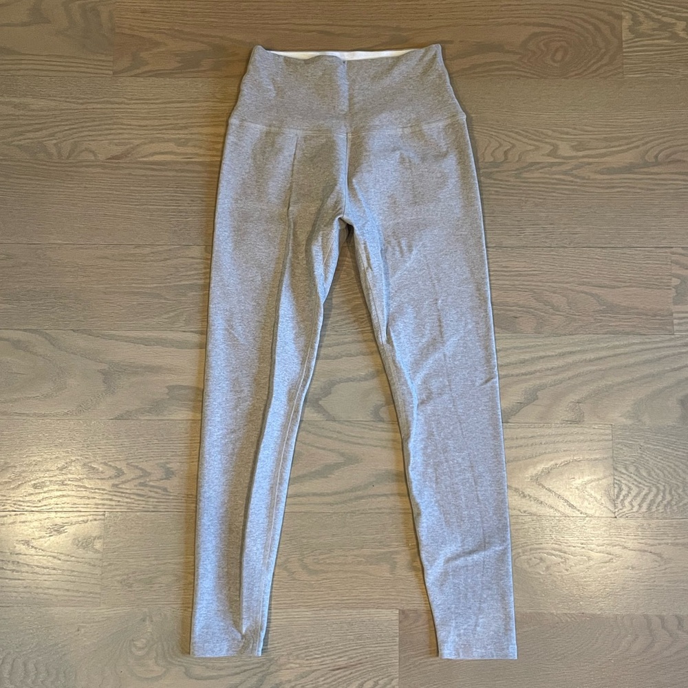 Never worn Tan Beyond Yoga leggings